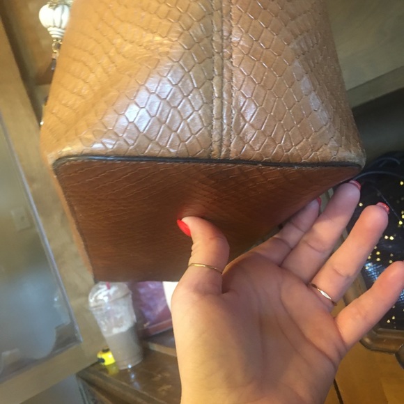 Michael Kors large leather tote in faux snake skin - Picture 12 of 12